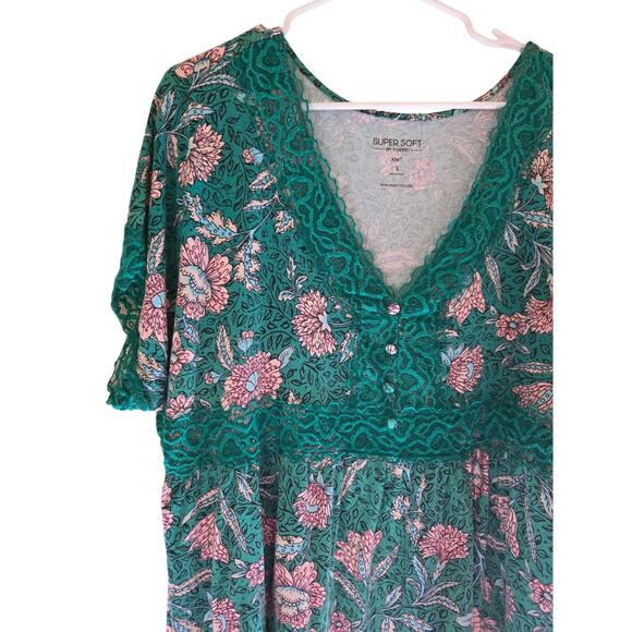 Torrid Super Soft Knit Top 3x Womens Plus Size Green Floral V Neck Pullover - Picture 2 of 6